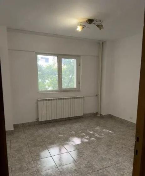Apartament cu 2 camere semidecomandat în Chișinau