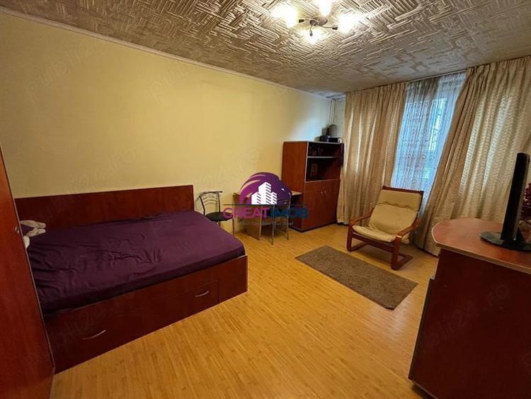 Garsonieră decomandată în Politehnica