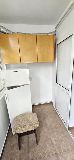 Apartament cu 2 camere decomandat, mobilat în Unirii Sud