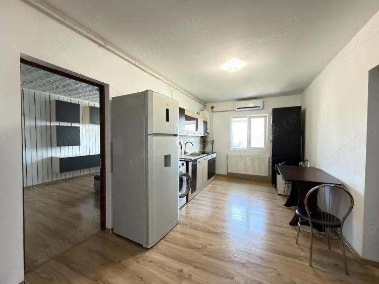 Apartament cu 3 camere decomandat în Soarelui