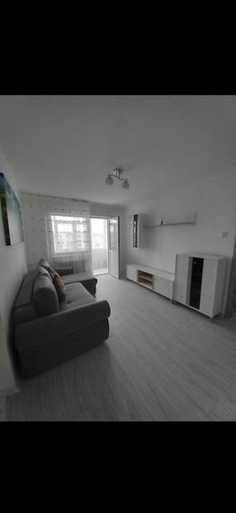 Apartament cu 2 camere semidecomandat în Trivale