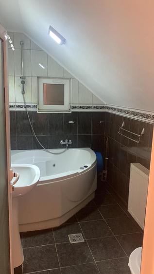 Casă cu 3 camere în Central