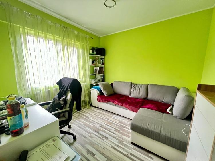 Apartament cu 3 camere în Berceni