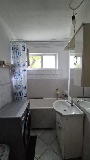 Apartament cu 2 camere semidecomandat în Hărmanului
