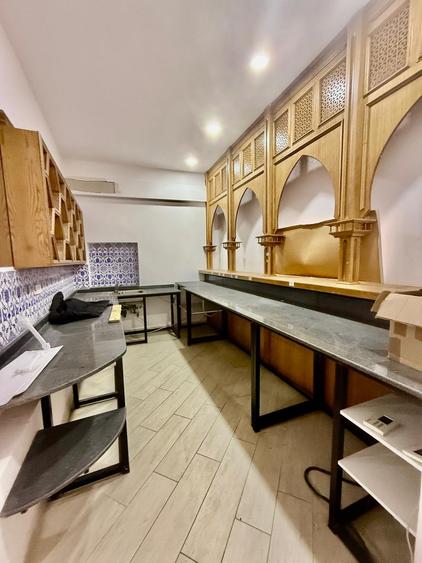 Casă cu 13 camere cu Canalizare în Universitate