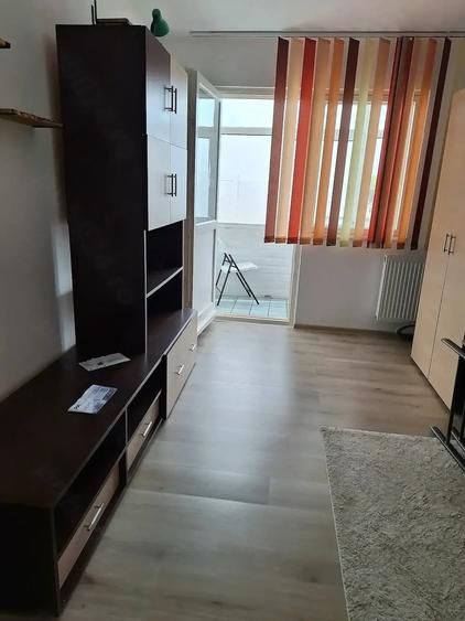 Garsonieră semidecomandată în Micălaca