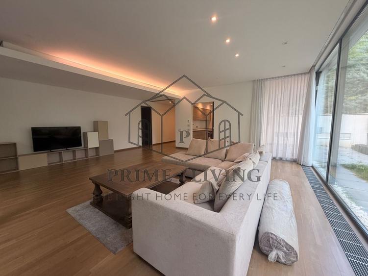 Apartament cu 4 camere, mobilat în Primăverii