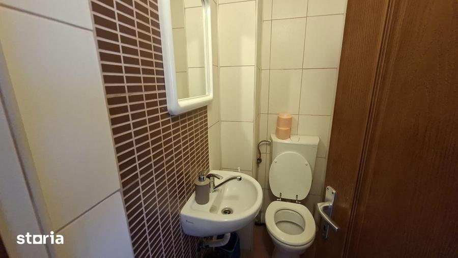 Apartament cu 3 camere decomandat, mobilat în 7 Noiembrie