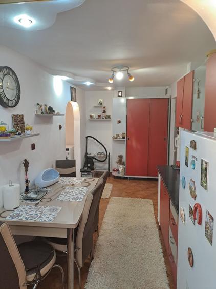Casă cu 2 camere în Școlilor