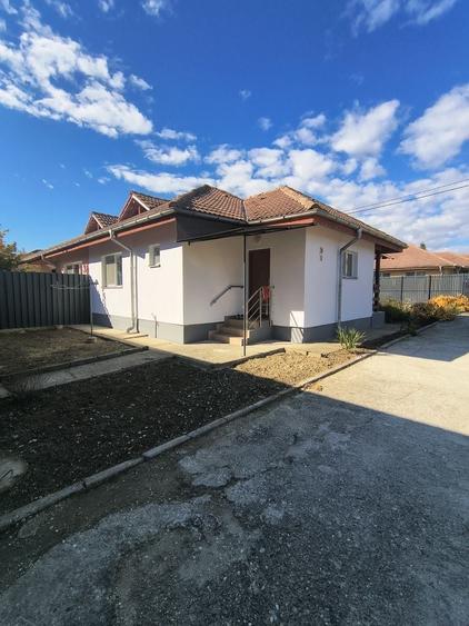Casă cu 3 camere cu Teren 700 Mp în Copăcelu