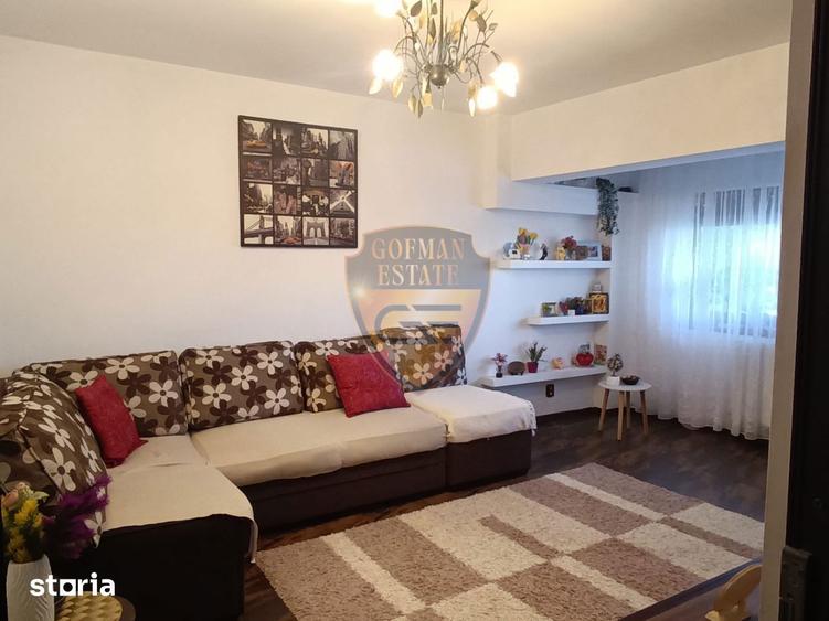 Apartament cu 2 camere, mobilat în Delfinariu