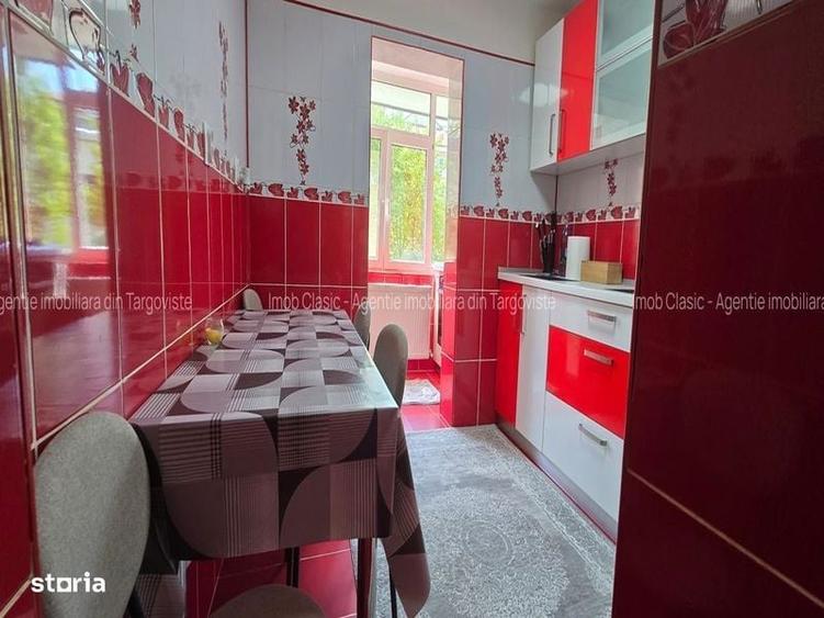 Apartament cu 3 camere decomandat în Micro 3