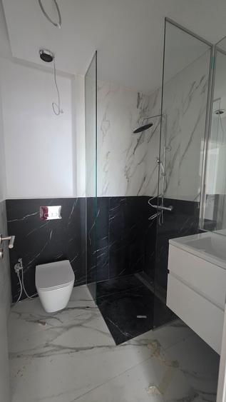 Apartament cu 3 camere semidecomandat în Timpuri Noi