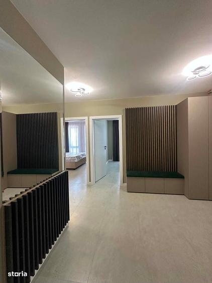 Apartament cu 3 camere în Micro 16