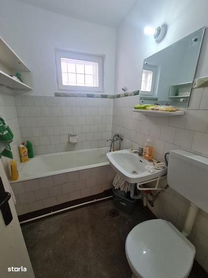 Apartament cu 2 camere semidecomandat în Obor