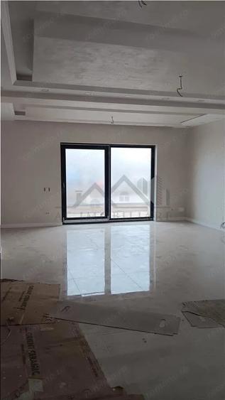 Casă cu Teren 750 Mp în Aroneanu