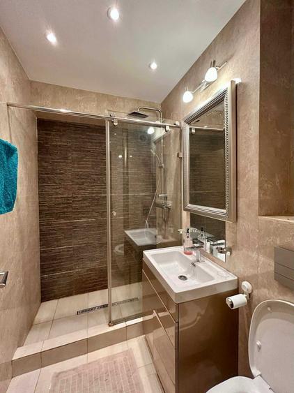 Apartament cu 3 camere decomandat în Dorobanți