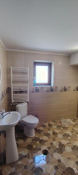Spațiu comercial, de 240 mp, în Central