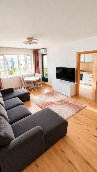 Apartament cu 3 camere, mobilat în Băneasa