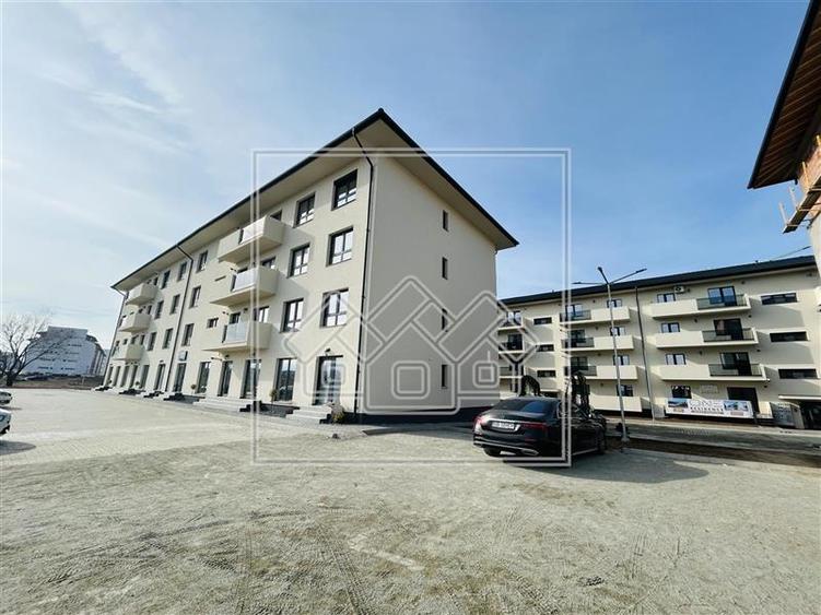 Apartament cu 2 camere decomandat în Exterior Sud