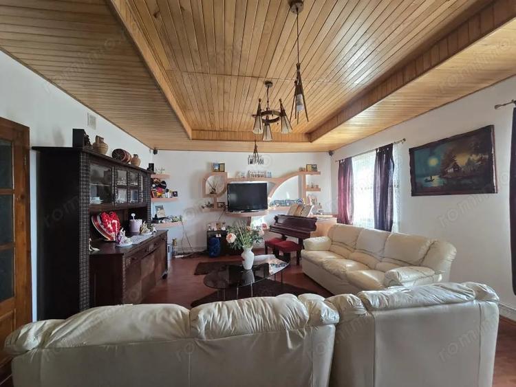 Casă cu 3 camere cu Teren 500 Mp în Utvin