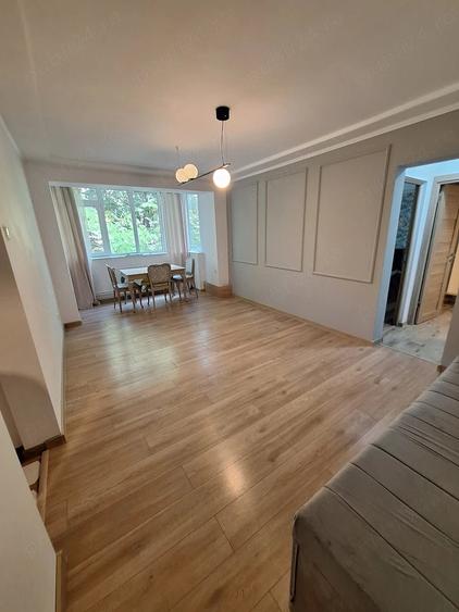 Apartament cu 3 camere semidecomandat în Mazepa 1