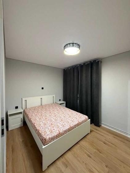 Apartament cu 2 camere semidecomandat în Podu Roș