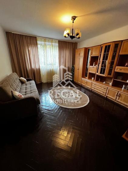 Apartament cu 2 camere decomandat, mobilat în Central