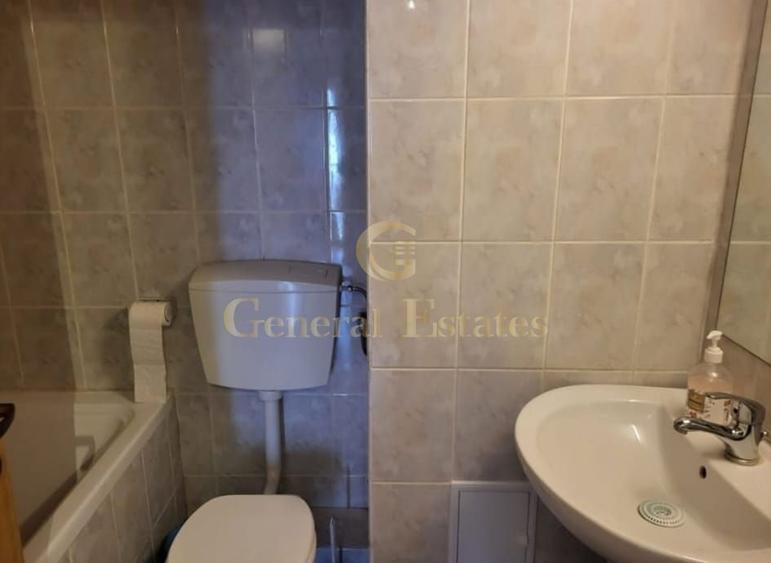 Apartament cu 2 camere semidecomandat, mobilat în Centrul Civic