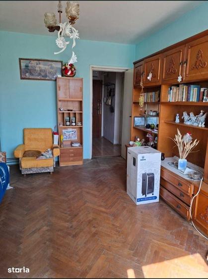Apartament cu 2 camere decomandat în Circumvalațiunii