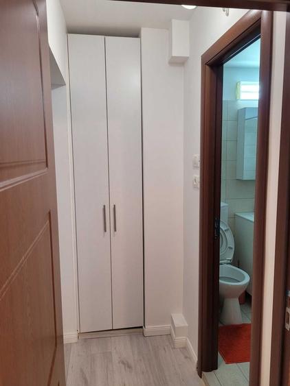 Apartament cu 2 camere semidecomandat în Dristor