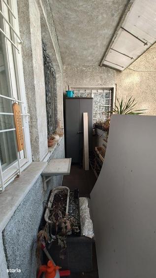 Apartament cu 3 camere decomandat în Central — fotografia 3