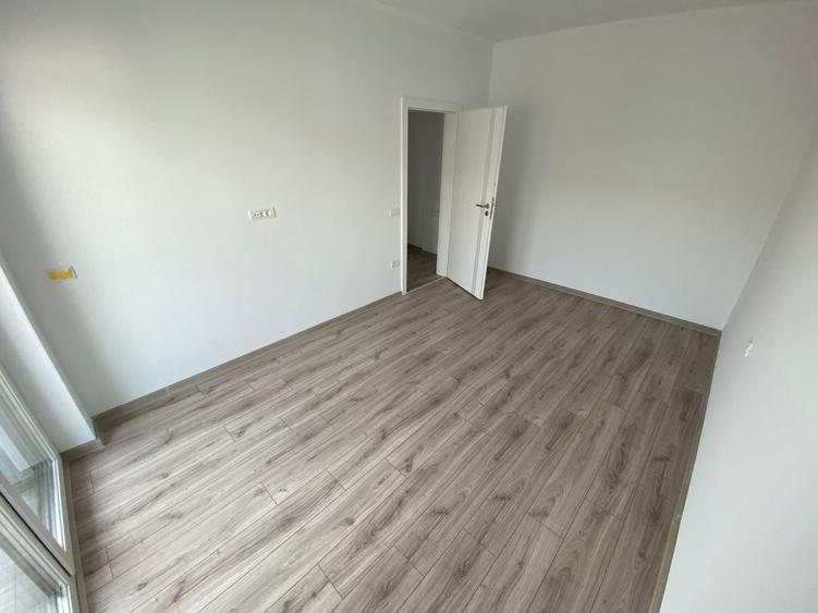 Apartament cu 2 camere decomandat în Giroc