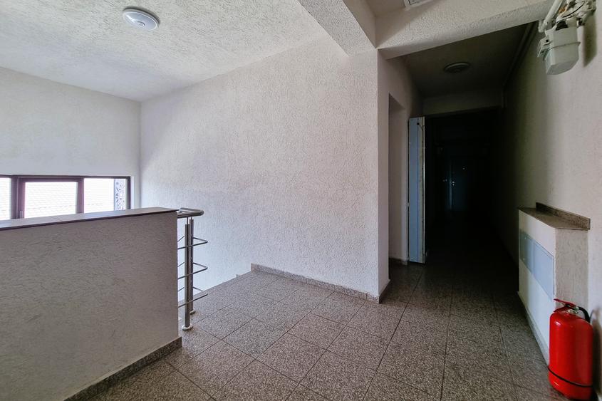 Apartament cu 2 camere decomandat în 1 Decembrie 1918