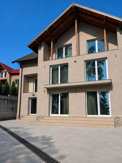 Casă cu 4 camere cu Teren 1000 Mp în Cicănești