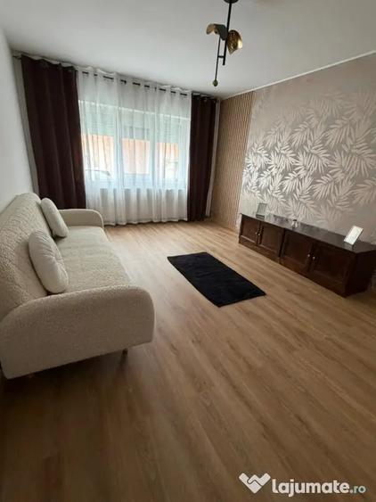 Apartament cu 2 camere decomandat în Mihai Bravu