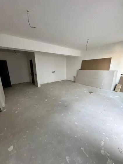 Garsonieră decomandată în Săsar