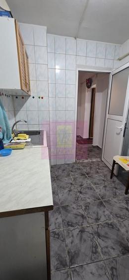 Apartament cu 3 camere decomandat în Autogară