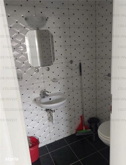 Apartament cu 3 camere decomandat în Bartolomeu