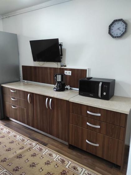 Apartament cu 3 camere decomandat în Exterior Vest