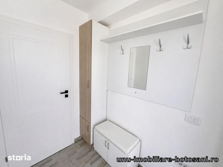 Casă cu 4 camere cu Teren 250 Mp în Central