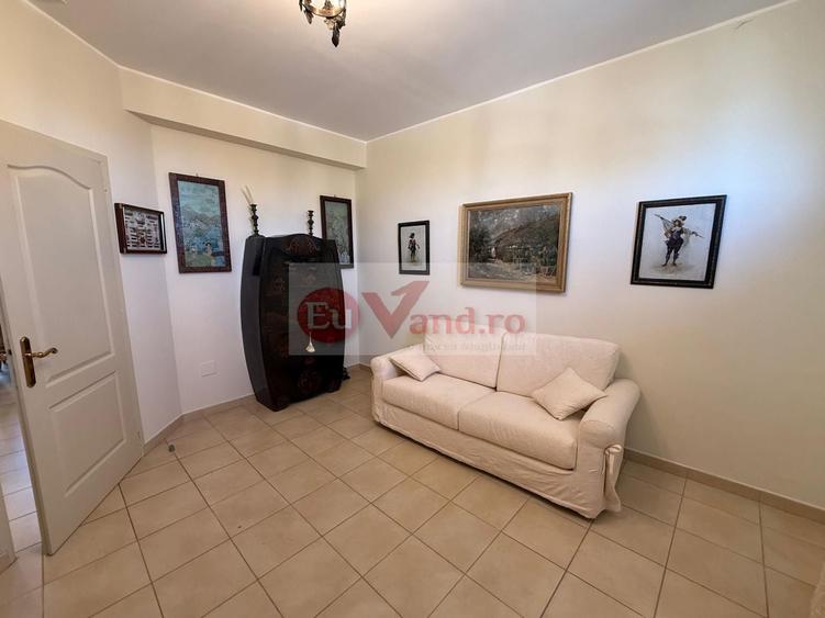Apartament cu 4 camere decomandat în Nord
