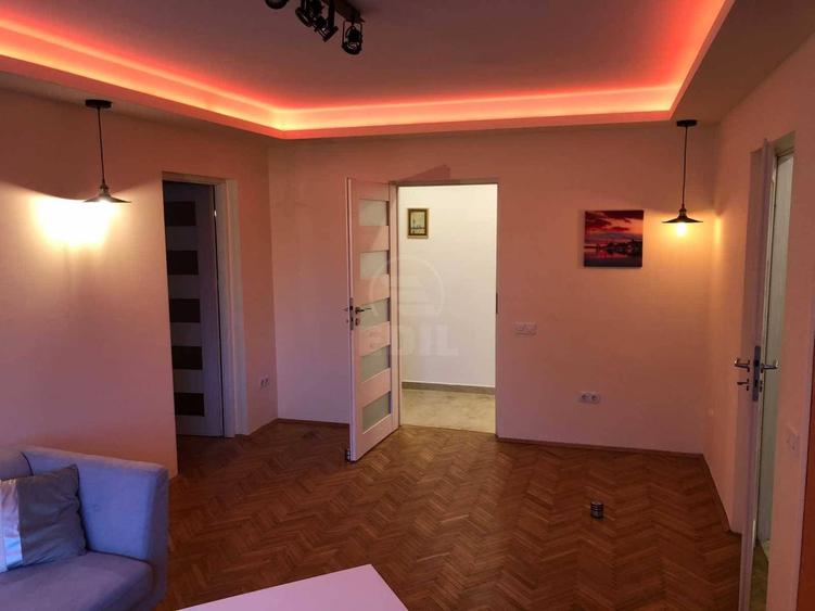Apartament cu 3 camere semidecomandat în Grigorescu