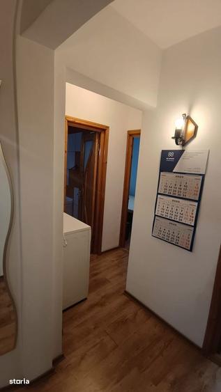 Apartament cu 3 camere decomandat în Carrefour