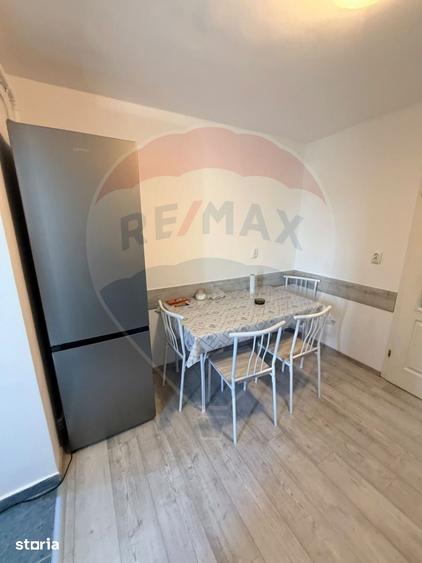 Apartament cu 2 camere decomandat în 1 Mai