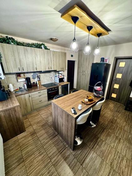 Apartament cu 2 camere decomandat în Florești