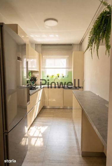 Apartament cu 3 camere în Tei