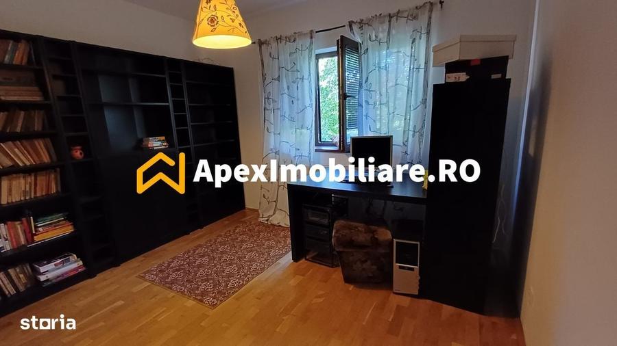 Casă cu 4 camere în Drumul Taberei