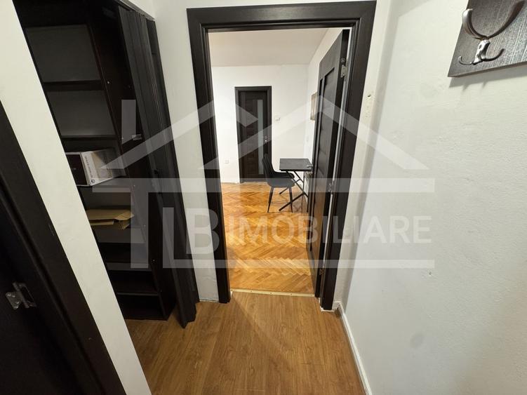 Apartament cu 2 camere semidecomandat, mobilat în 7 Noiembrie