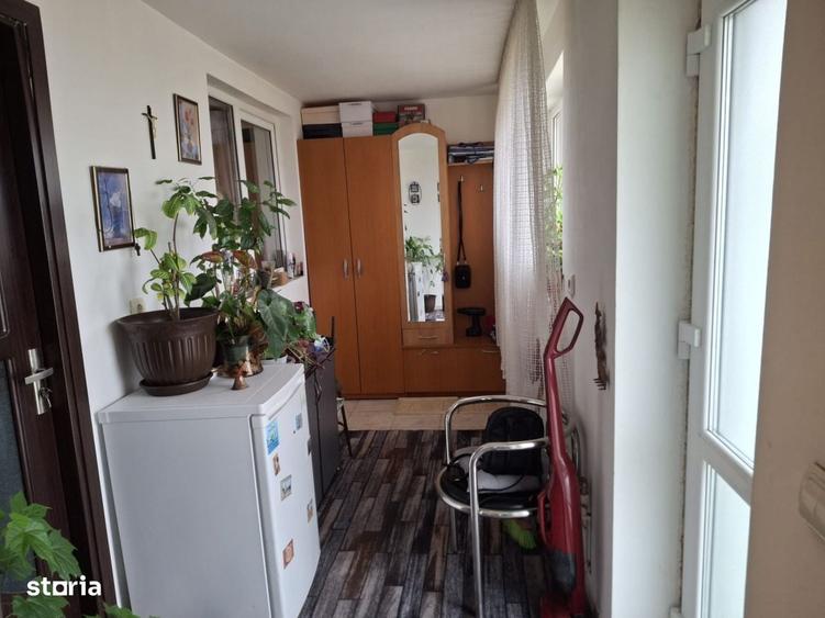 Casă cu 4 camere în Preajba